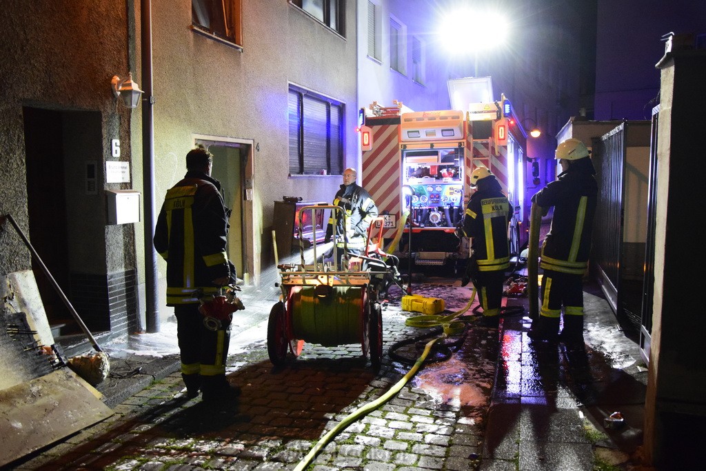 Feuer 2 Koeln Innenstadt Hochpfortenbuechel P091.JPG - Miklos Laubert